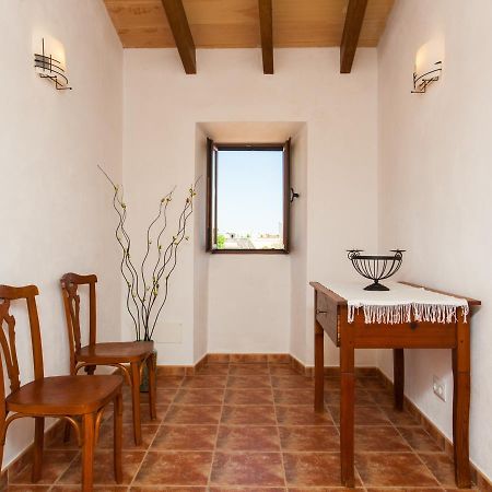 Villa Paula Llombarts Luaran gambar