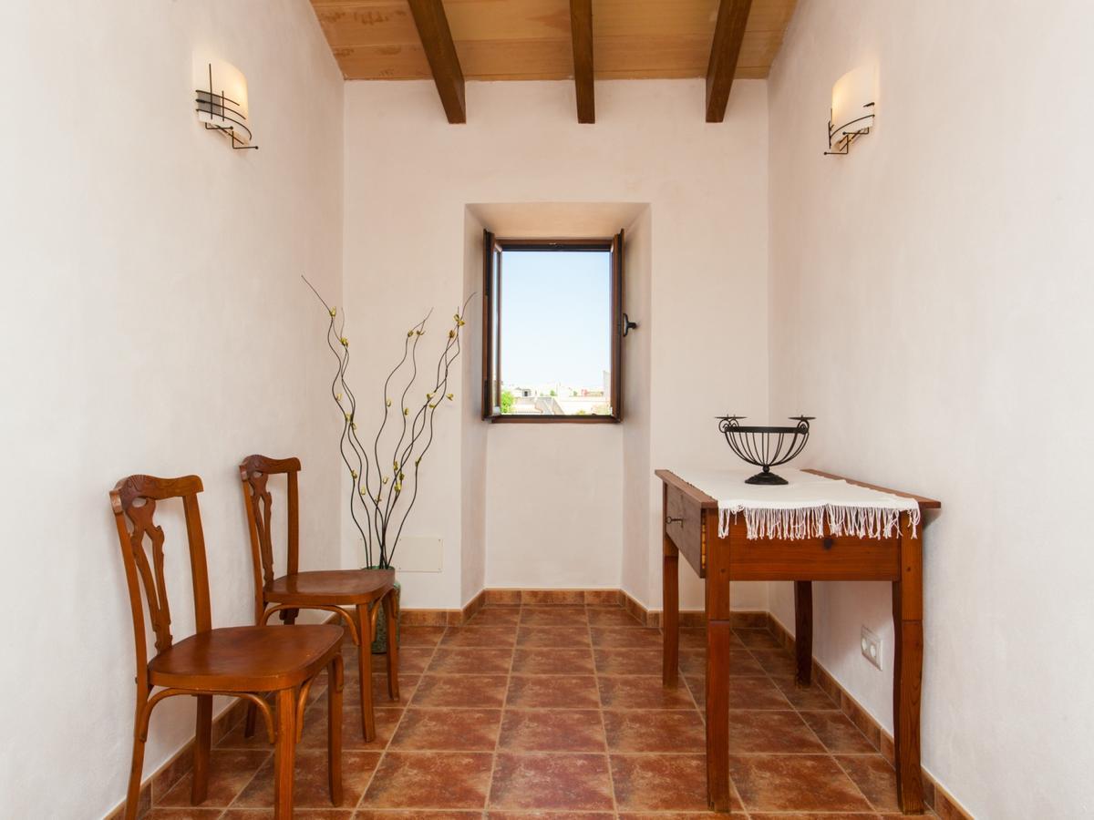 Villa Paula Llombarts Luaran gambar