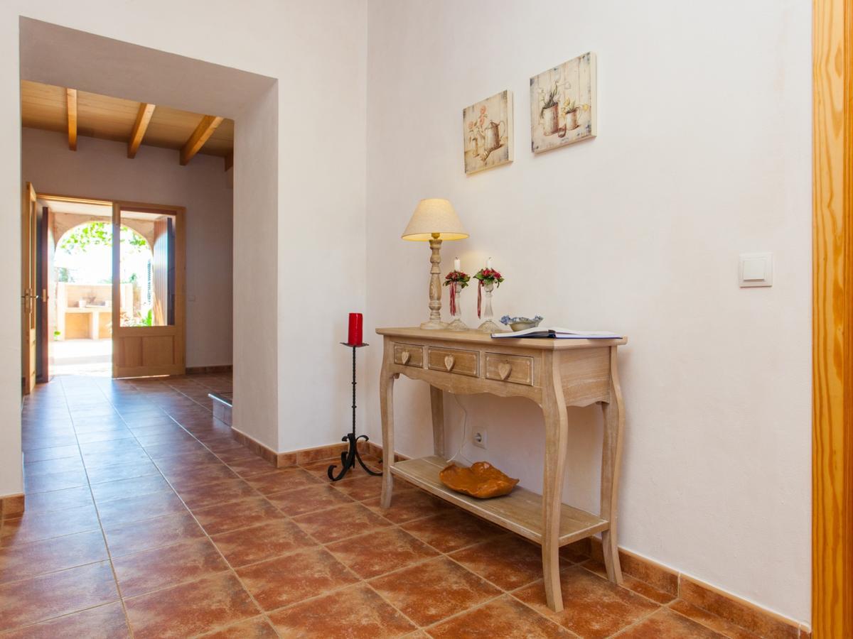 Villa Paula Llombarts Luaran gambar