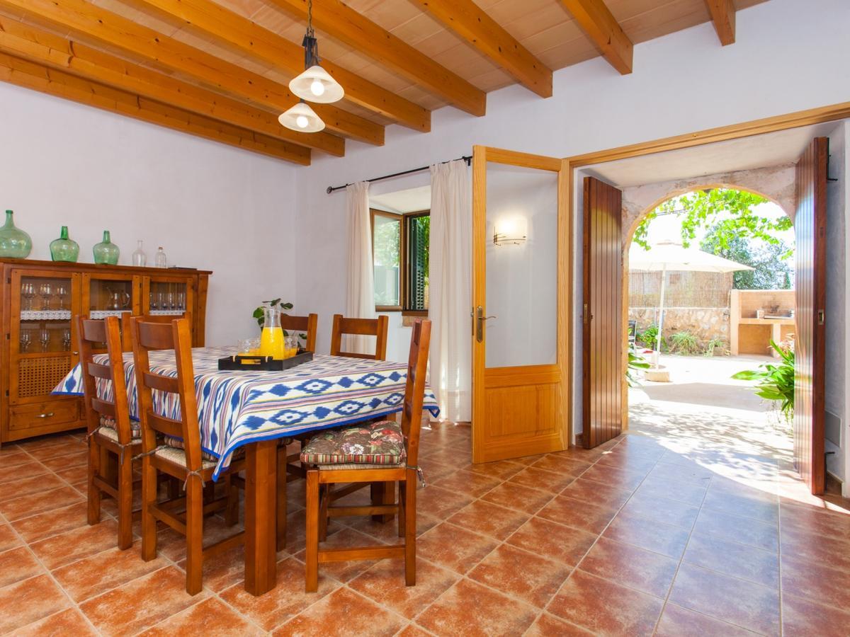 Villa Paula Llombarts Luaran gambar